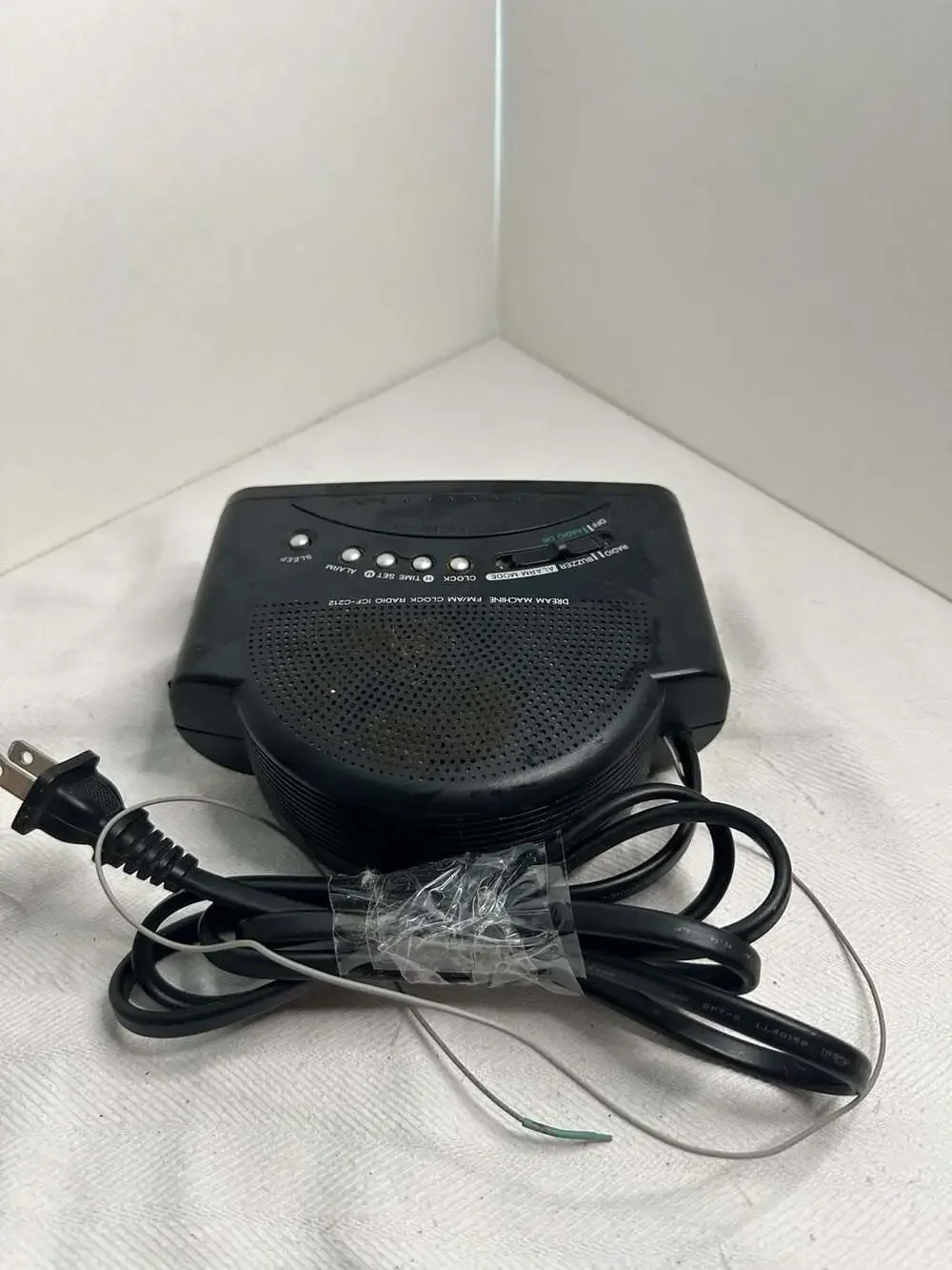 Sony Dream Machine ICF-C212 AM/FM Alarm Clock Radio
